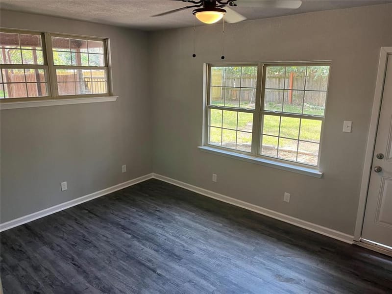 1021 Western Boulevard, Arlington TX 76013 - Photo 7