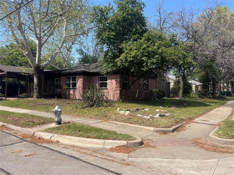 1021 Western Boulevard, Arlington TX 76013