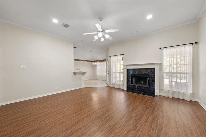 616 Pebble Creek Drive, Hewitt TX 76643 - Photo 3