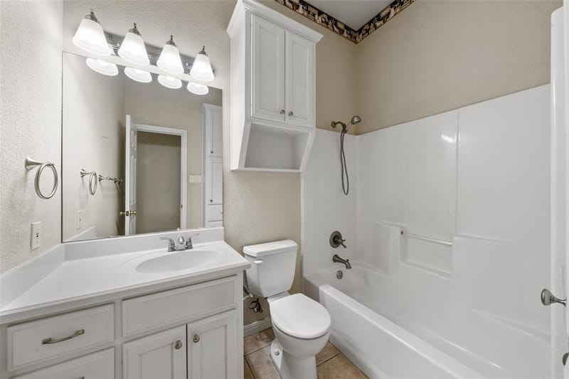 616 Pebble Creek Drive, Hewitt TX 76643 - Photo 18