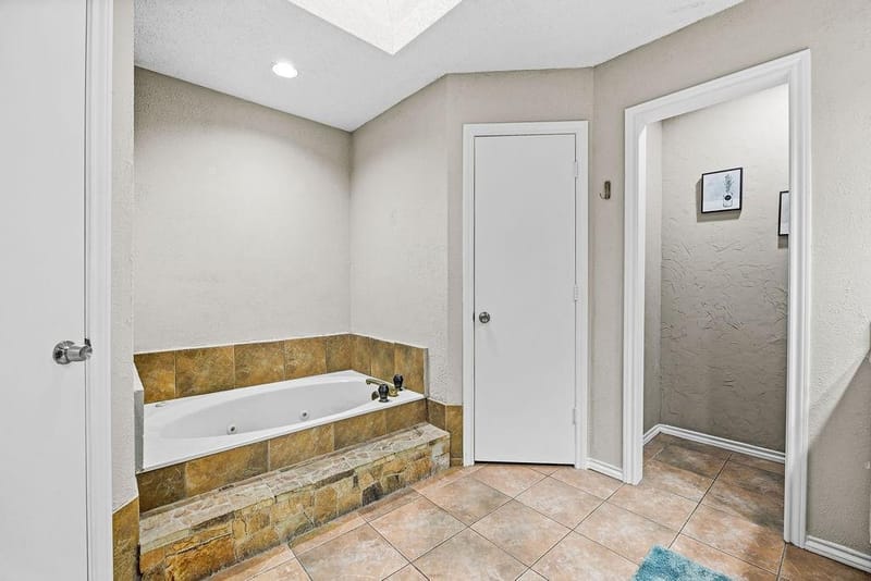 4016 Province Drive, Carrollton TX 75007 - Photo 16