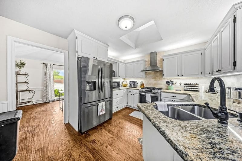 4016 Province Drive, Carrollton TX 75007 - Photo 8