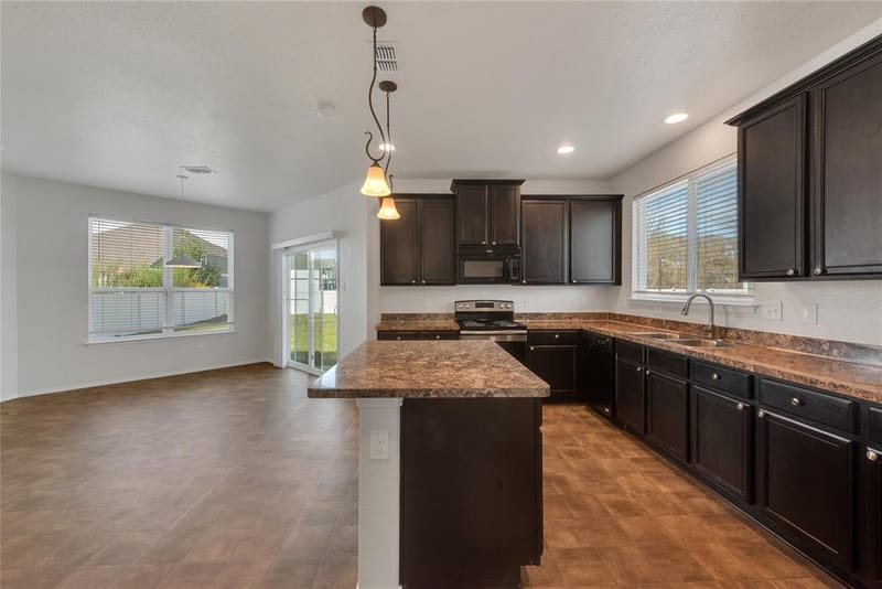 9225 Benevolent Court, Providence Village TX 76227 - Photo 6
