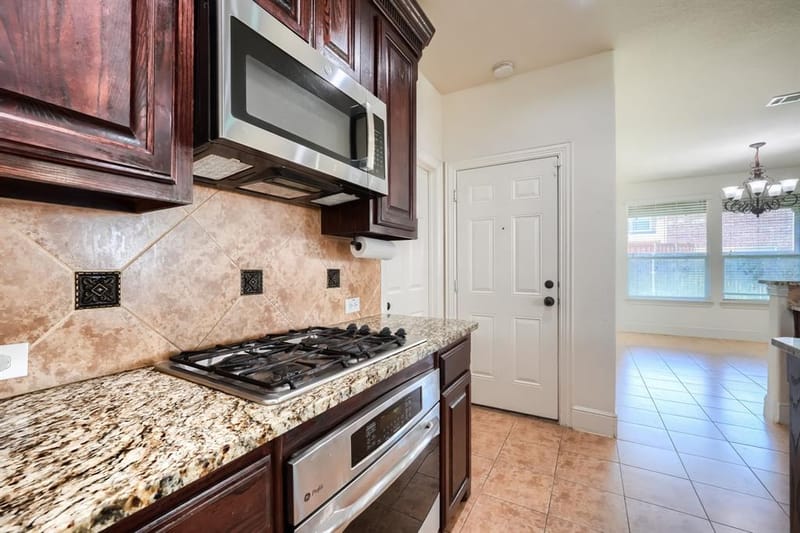 10510 Toffenham Drive, Frisco TX 75035 - Photo 17