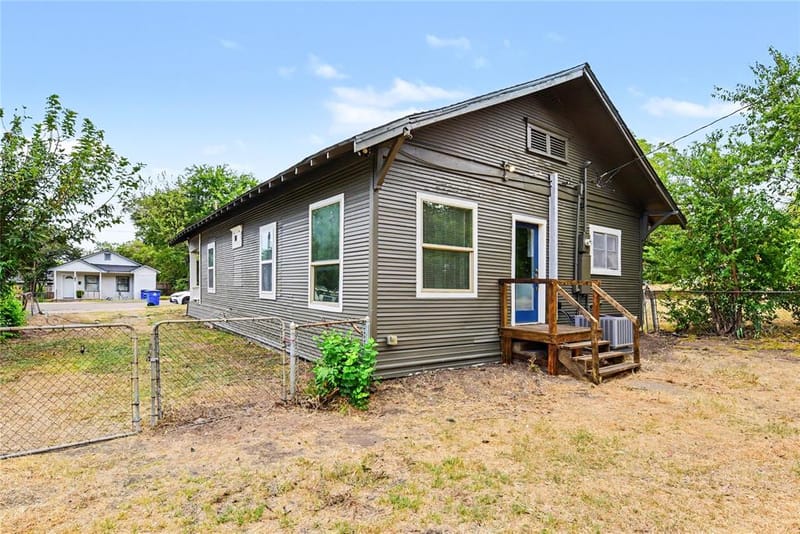 108 E Tyler Street, Ennis TX 75119 - Photo 23