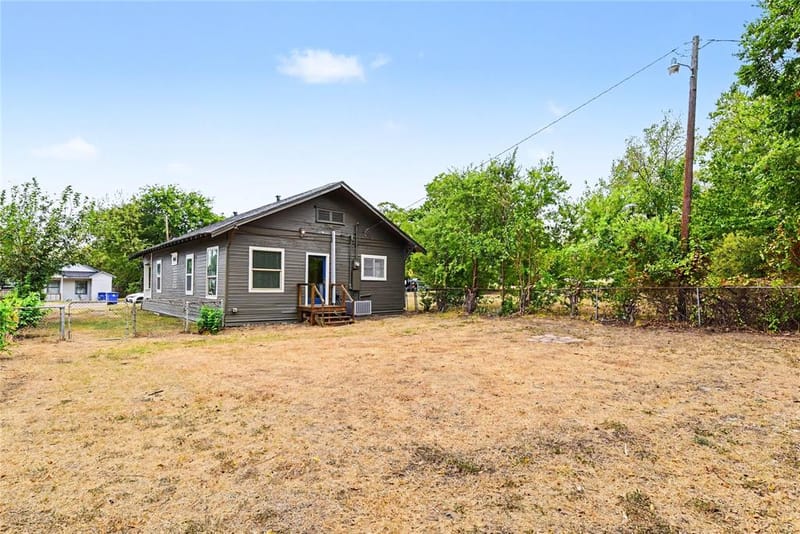 108 E Tyler Street, Ennis TX 75119 - Photo 22