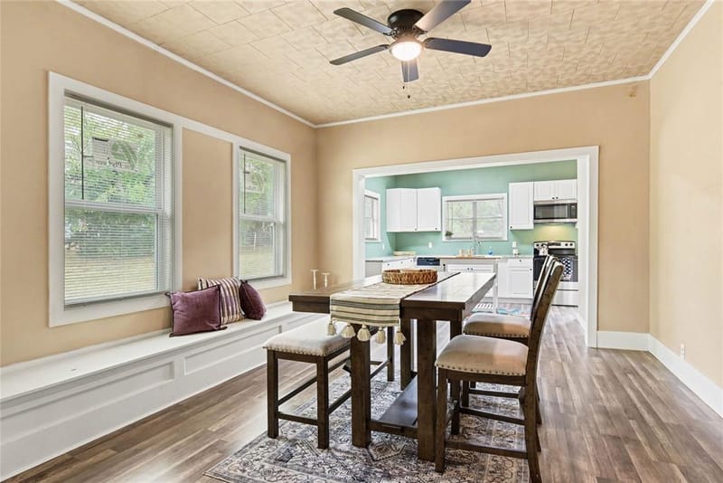 108 E Tyler Street, Ennis TX 75119