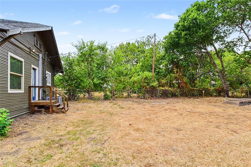 108 E Tyler Street, Ennis TX 75119 - Photo 24