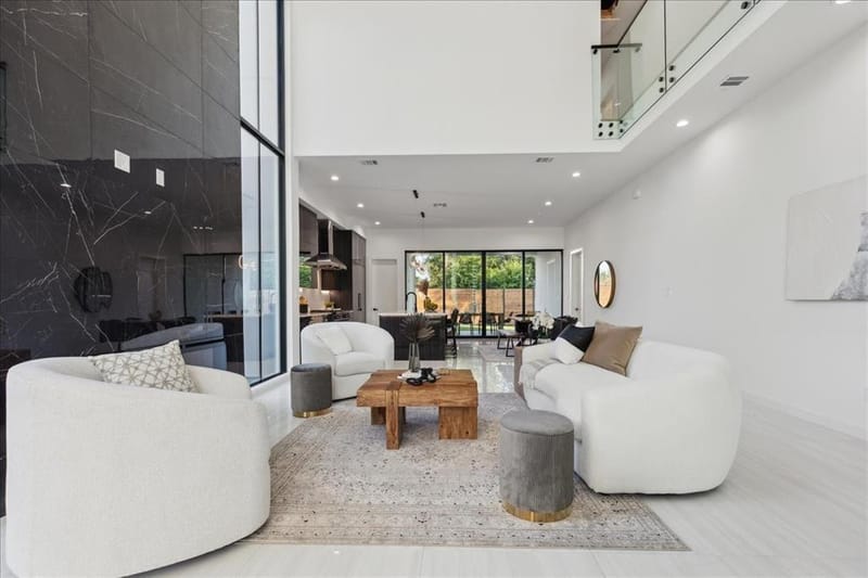 3828 Eaton Drive, Dallas TX 75220