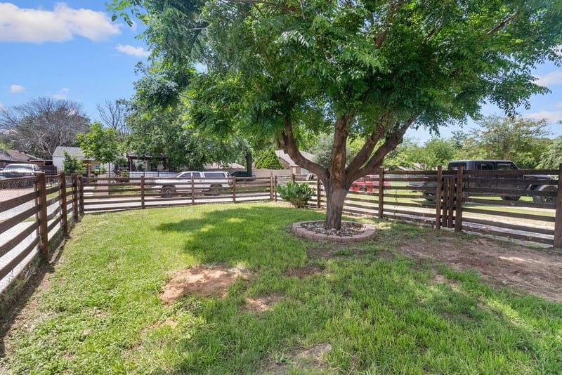 3939 E 4th Street, Fort Worth TX 76111 - Photo 19