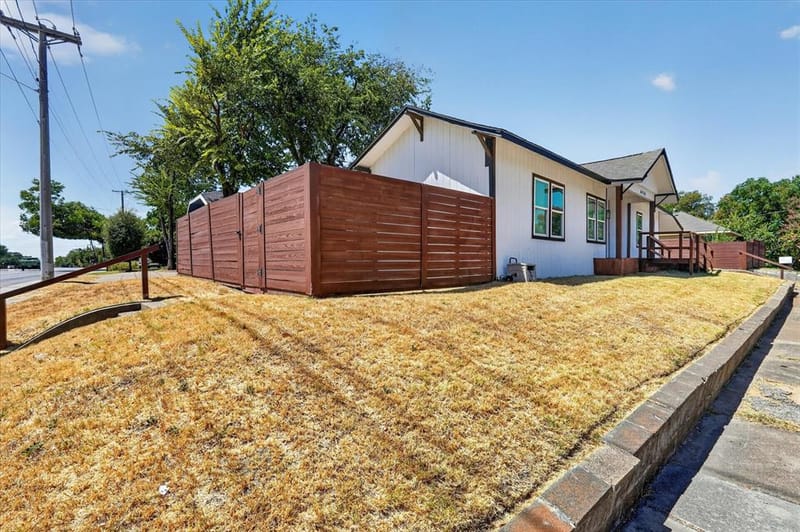 6123 E Grand Avenue # 1, Dallas TX 75223 - Photo 2