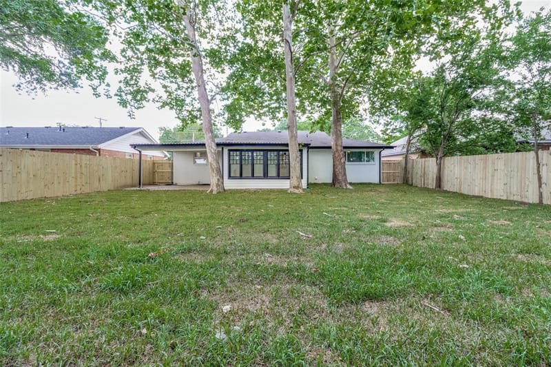 1208 N Grant Drive, Sherman TX 75092 - Photo 24