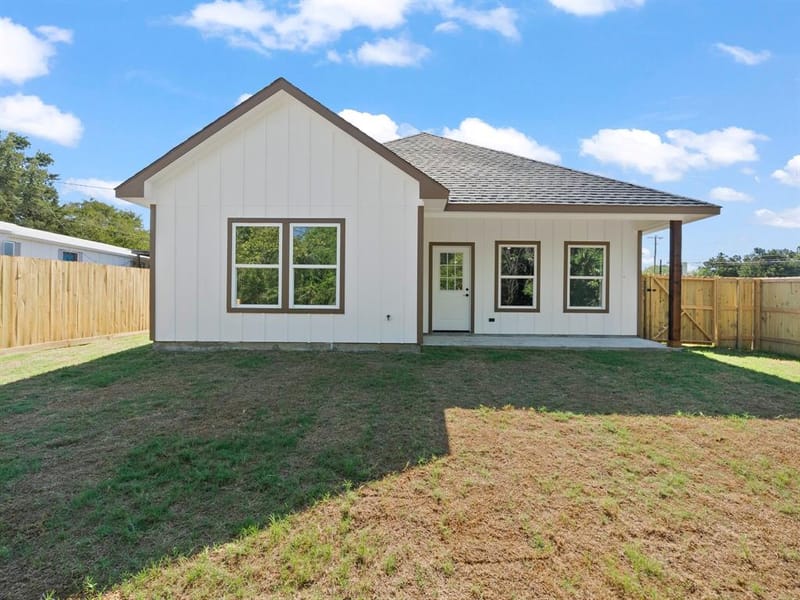101 N Oak Street, Ector TX 75439 - Photo 20