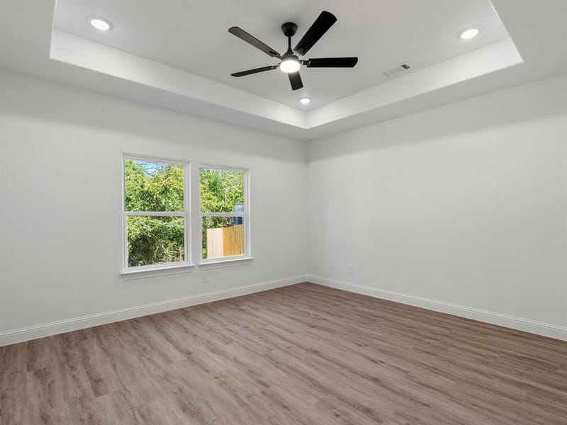 101 N Oak Street, Ector TX 75439 - Photo 9