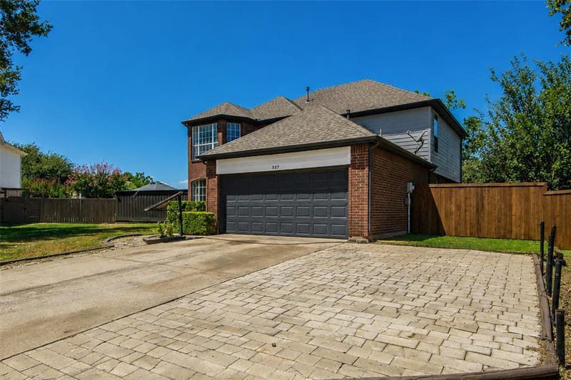 337 Bluewood Lane, Lake Dallas TX 75065 - Photo 2