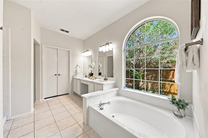 337 Bluewood Lane, Lake Dallas TX 75065 - Photo 19