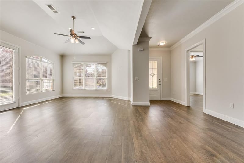 8841 Creek Run Road # 403, Fort Worth TX 76120 - Photo 3