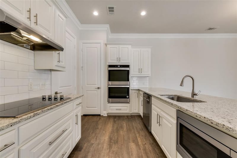 8841 Creek Run Road # 403, Fort Worth TX 76120 - Photo 10