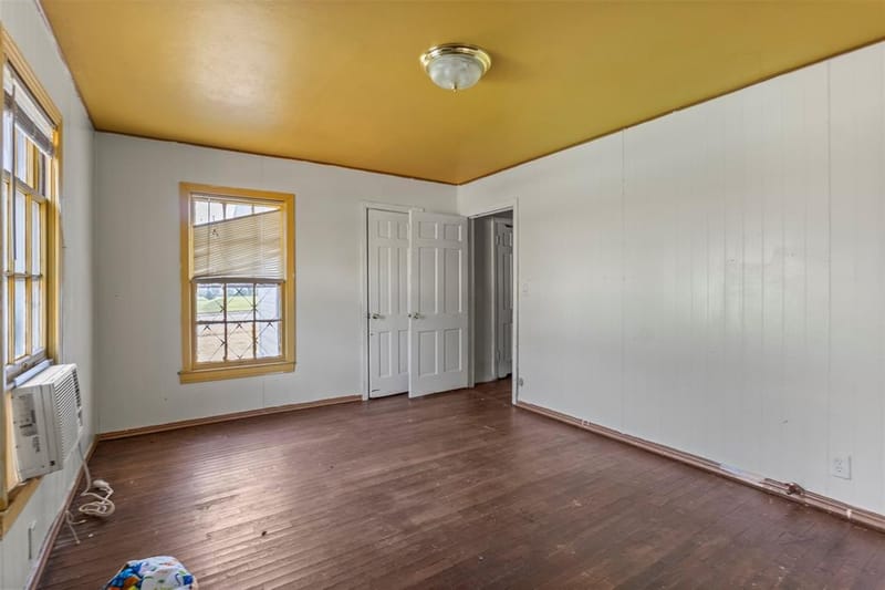 1301 E Ramsey Avenue, Fort Worth TX 76104 - Photo 13