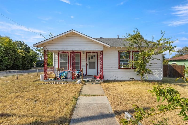 1301 E Ramsey Avenue, Fort Worth TX 76104