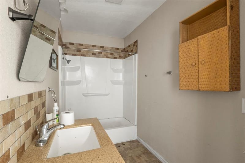 1301 E Ramsey Avenue, Fort Worth TX 76104 - Photo 11