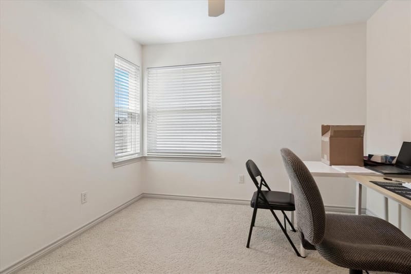 924 McCoy Drive, Irving TX 75062 - Photo 26