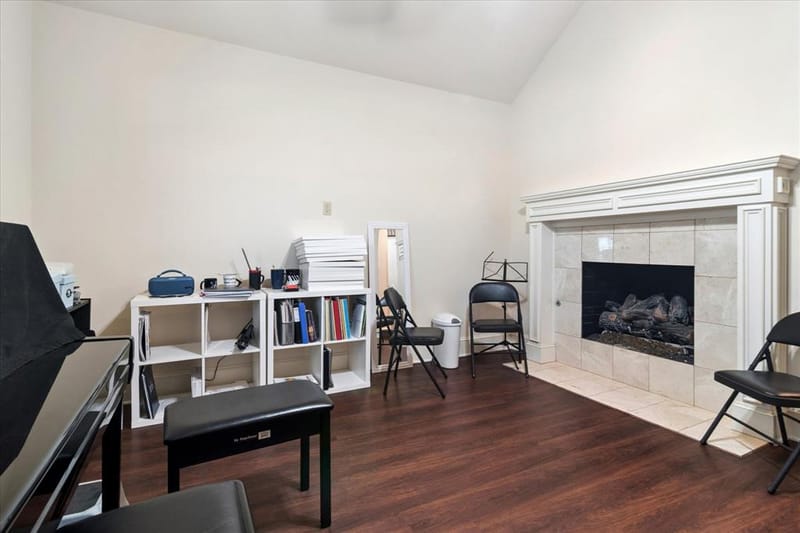 924 McCoy Drive, Irving TX 75062 - Photo 11