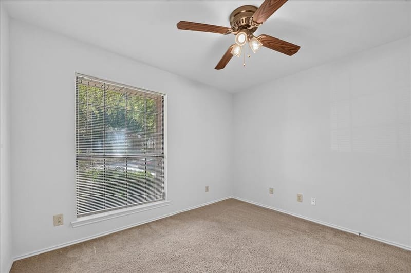 9711 Springtree Lane, Dallas TX 75243 - Photo 23
