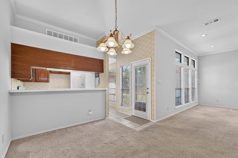 9711 Springtree Lane, Dallas TX 75243 - Photo 12
