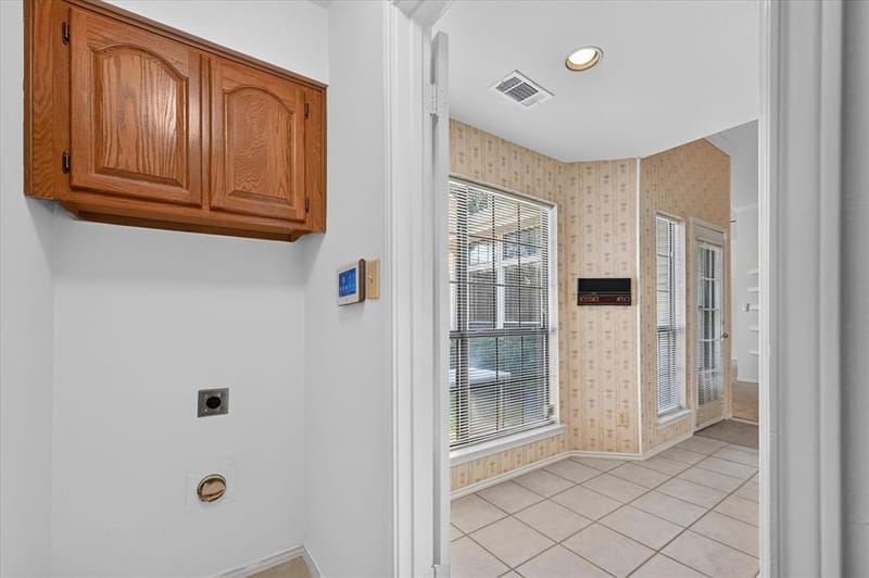 9711 Springtree Lane, Dallas TX 75243 - Photo 20