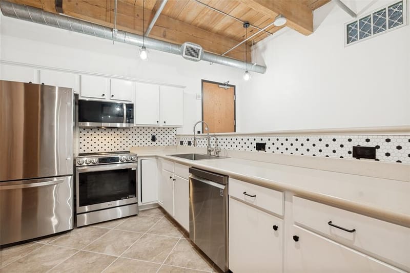 509 elm Street # 401, Dallas TX 75202 - Photo 3