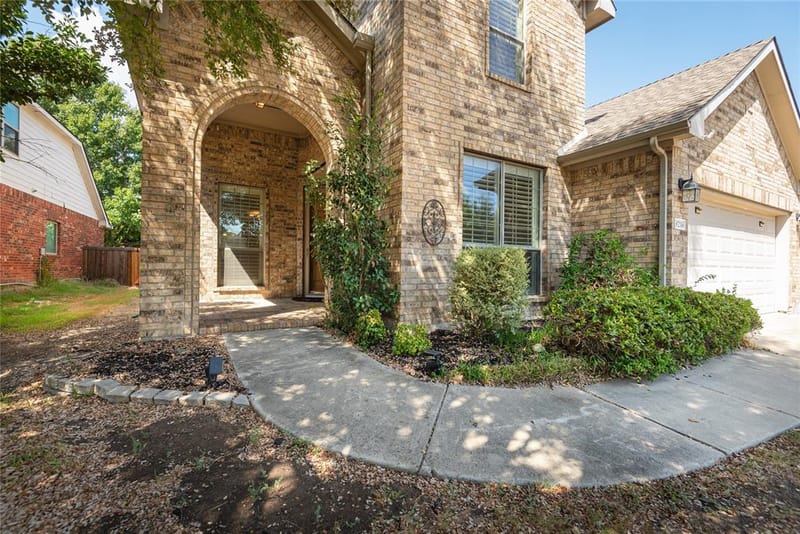 8216 Livingston Lane, McKinney TX 75072 - Photo 2