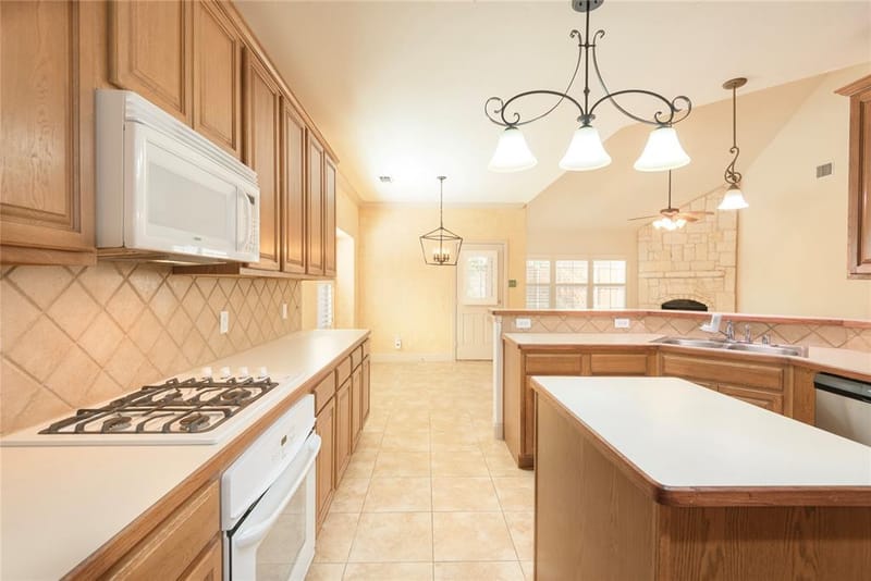 8216 Livingston Lane, McKinney TX 75072 - Photo 16