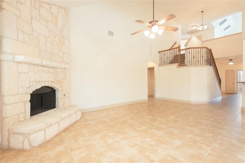 8216 Livingston Lane, McKinney TX 75072 - Photo 4