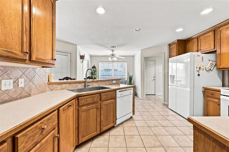 1209 Heatherwood, Hewitt TX 76643 - Photo 21