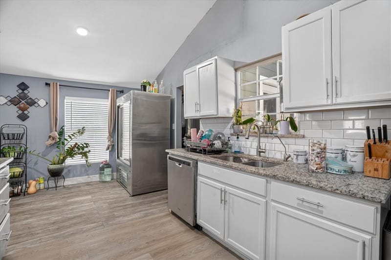 5712 Dana Drive, Haltom City TX 76117 - Photo 9