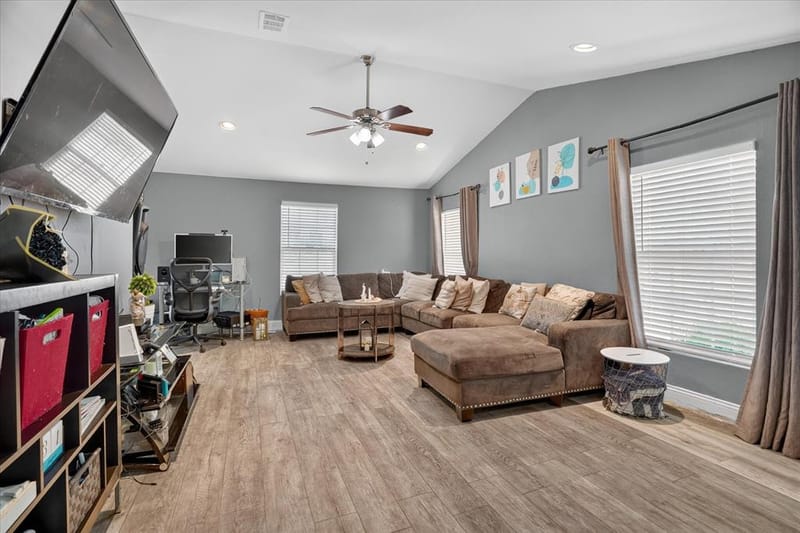 5712 Dana Drive, Haltom City TX 76117 - Photo 4