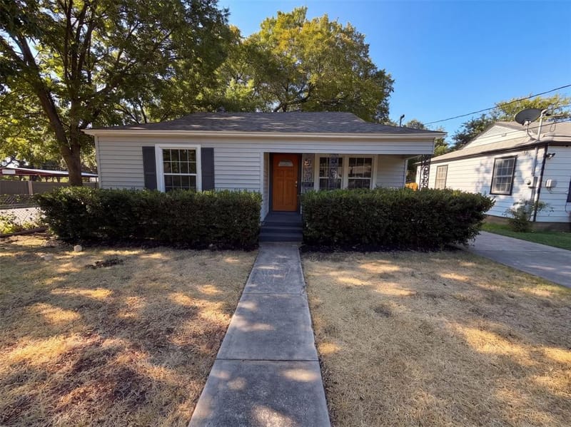 3802 Poinsettia Drive, Dallas TX 75211