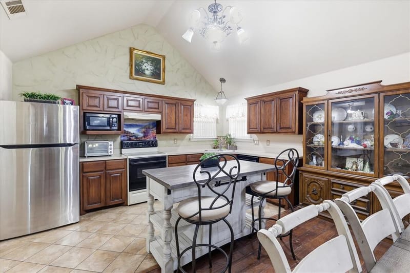 5855 Ge Horton Road, Justin TX 76247 - Photo 3