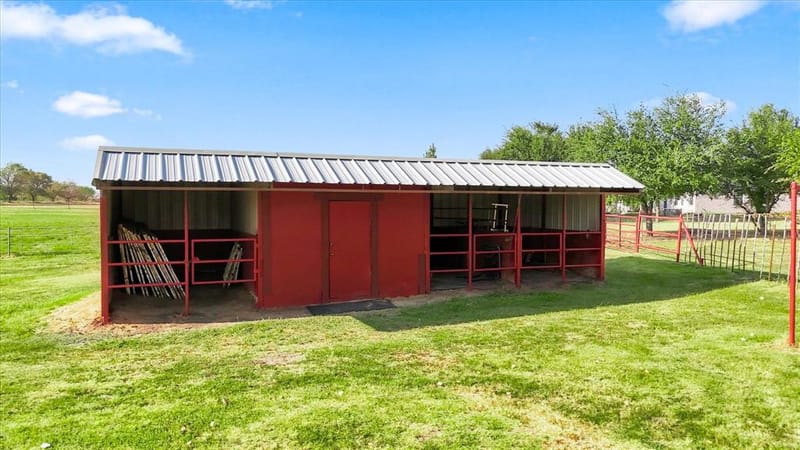 5855 Ge Horton Road, Justin TX 76247 - Photo 32