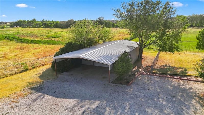 5855 Ge Horton Road, Justin TX 76247 - Photo 28
