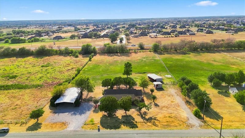 5855 Ge Horton Road, Justin TX 76247 - Photo 33