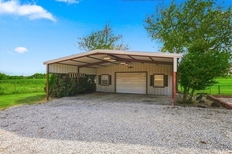 5855 Ge Horton Road, Justin TX 76247 - Photo 29
