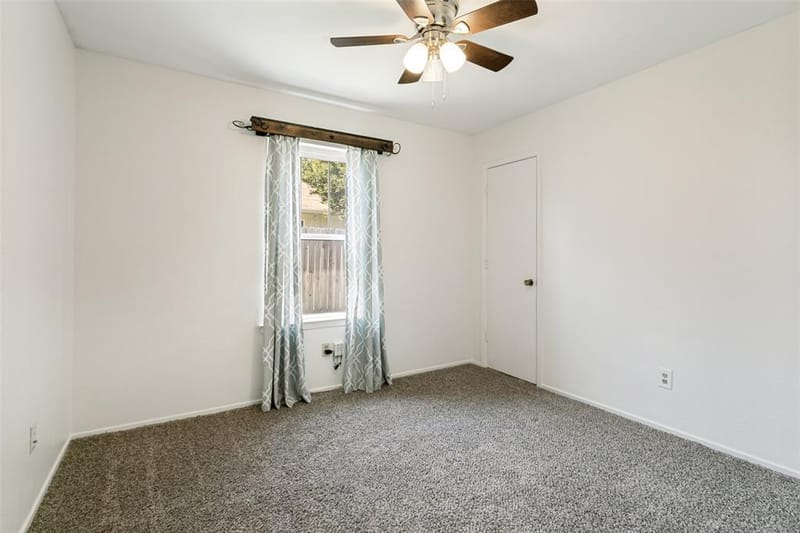 424 Allencrest Drive, White Settlement TX 76108 - Photo 18