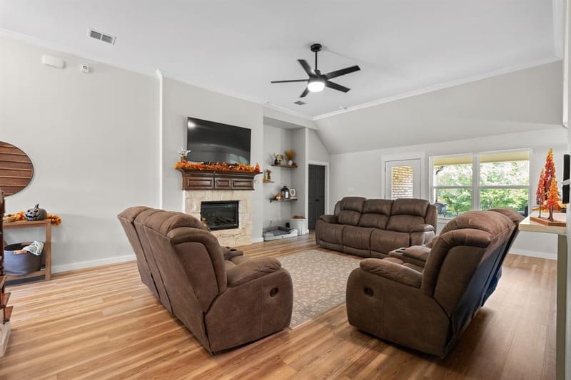 3137 Shoreline Drive, Burleson TX 76028 - Photo 9