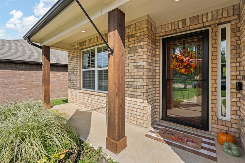 3137 Shoreline Drive, Burleson TX 76028 - Photo 4
