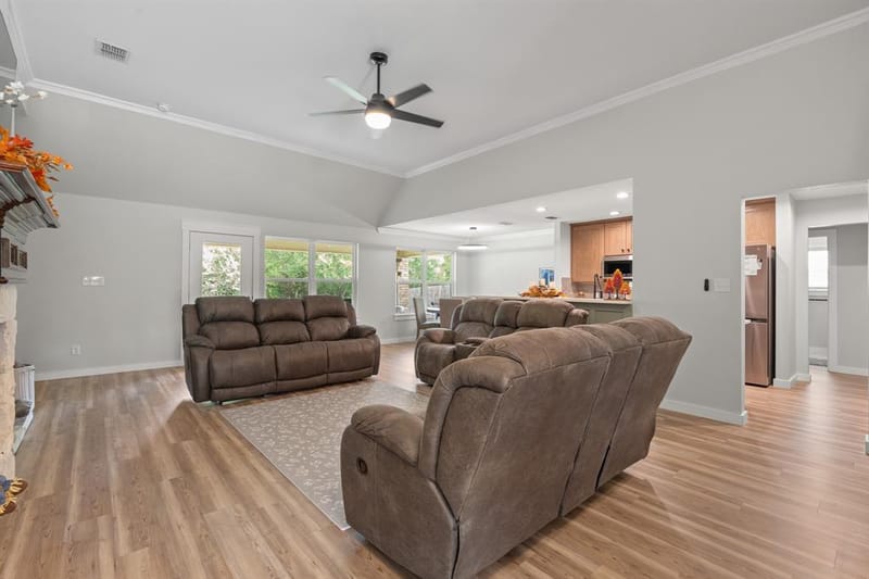 3137 Shoreline Drive, Burleson TX 76028 - Photo 8