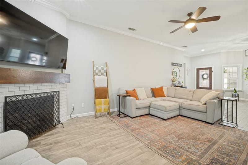 3302 Cliff Oaks Drive, Corinth TX 76210 - Photo 6