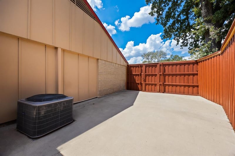 1706 Eastcliff Drive, Dallas TX 75217 - Photo 23