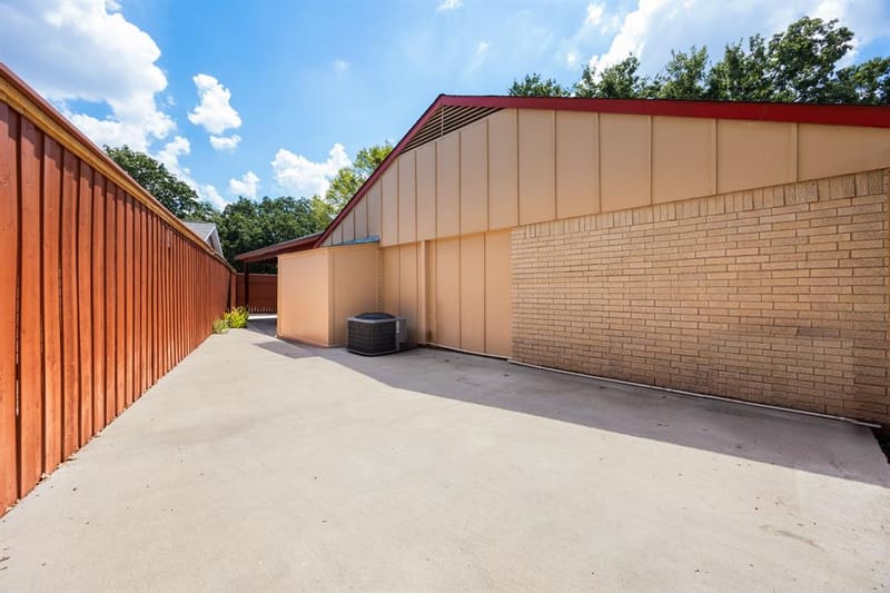 1706 Eastcliff Drive, Dallas TX 75217 - Photo 24